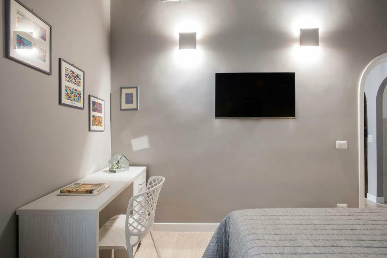 La Finestra Su Fontana Di Trevi - Charming View Apartman Róma Kültér fotó