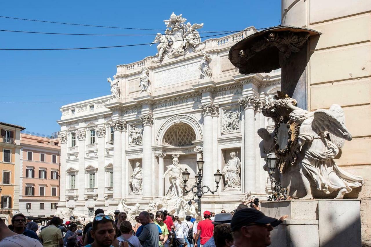 La Finestra Su Fontana Di Trevi - Charming View Apartman Róma Kültér fotó